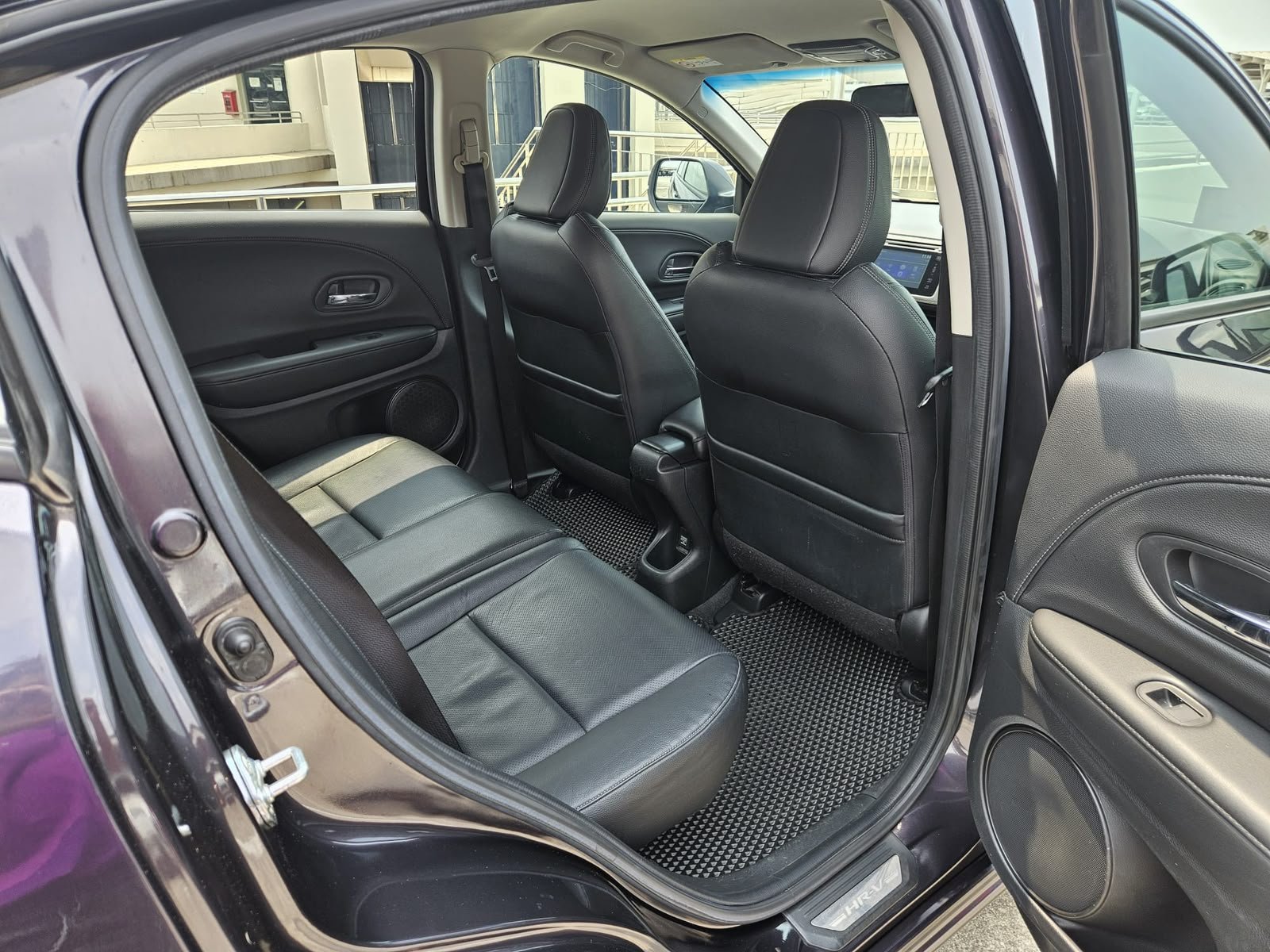 Honda HR-V 1.5 LX photo 8